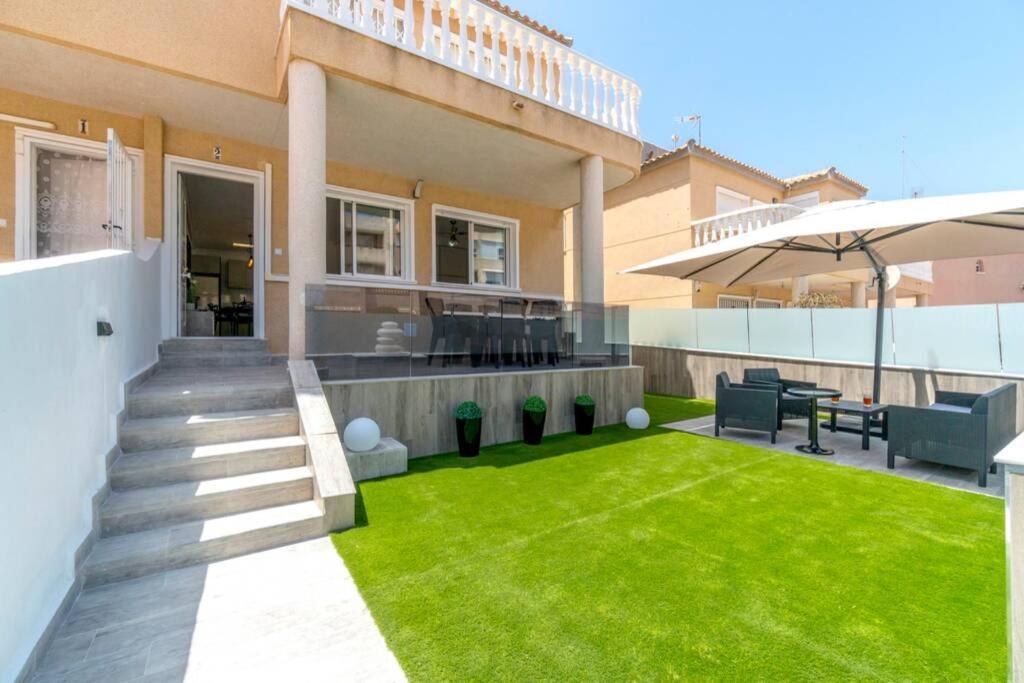 Villa-Capricho Playa - Zeus Torrevieja Eksteriør billede